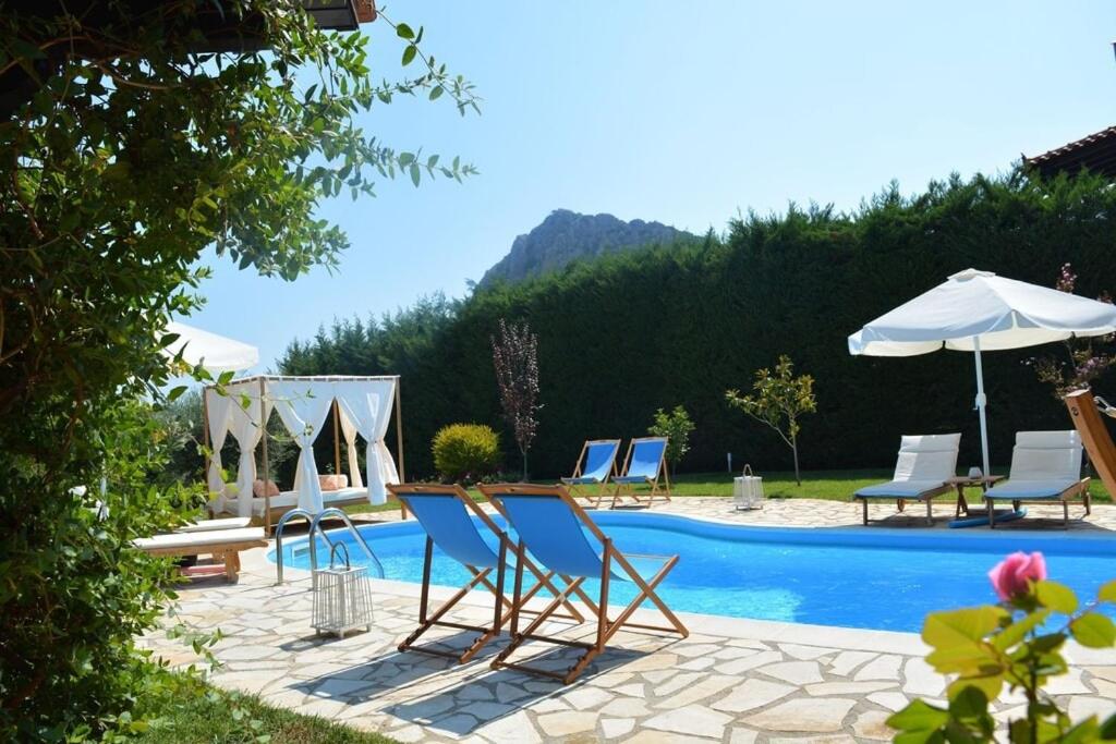 Villa Nafplion private pool garden bbq 5' sea - B&B