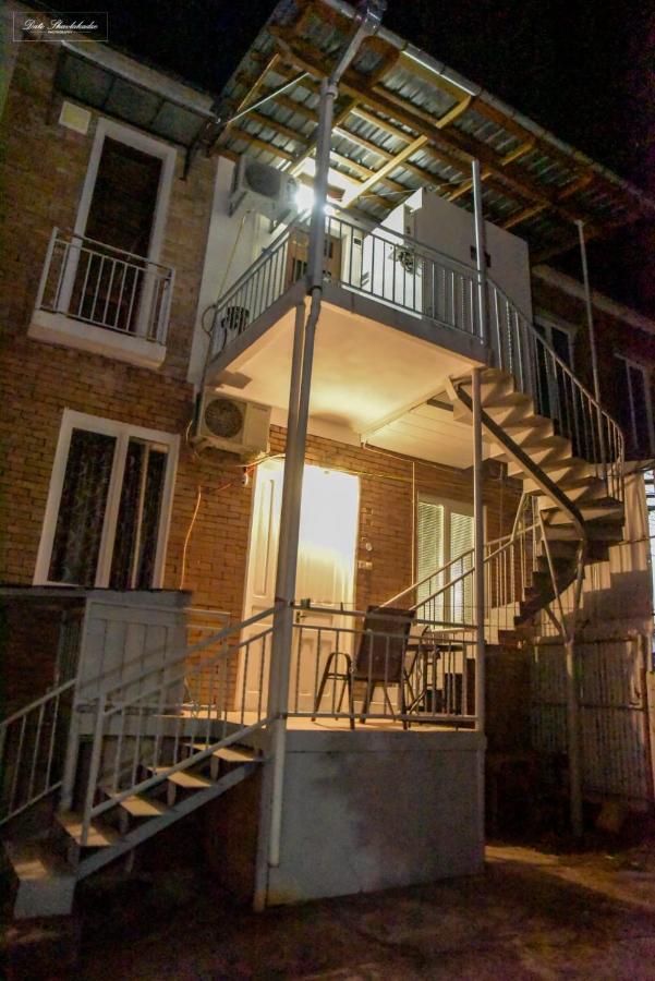 Apartment Soho Tabidze - Bed and Breakfast Koetaisi