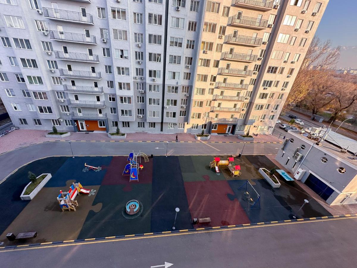 Просторная квартира для большой компании - Chambres d’hôtes Almaty