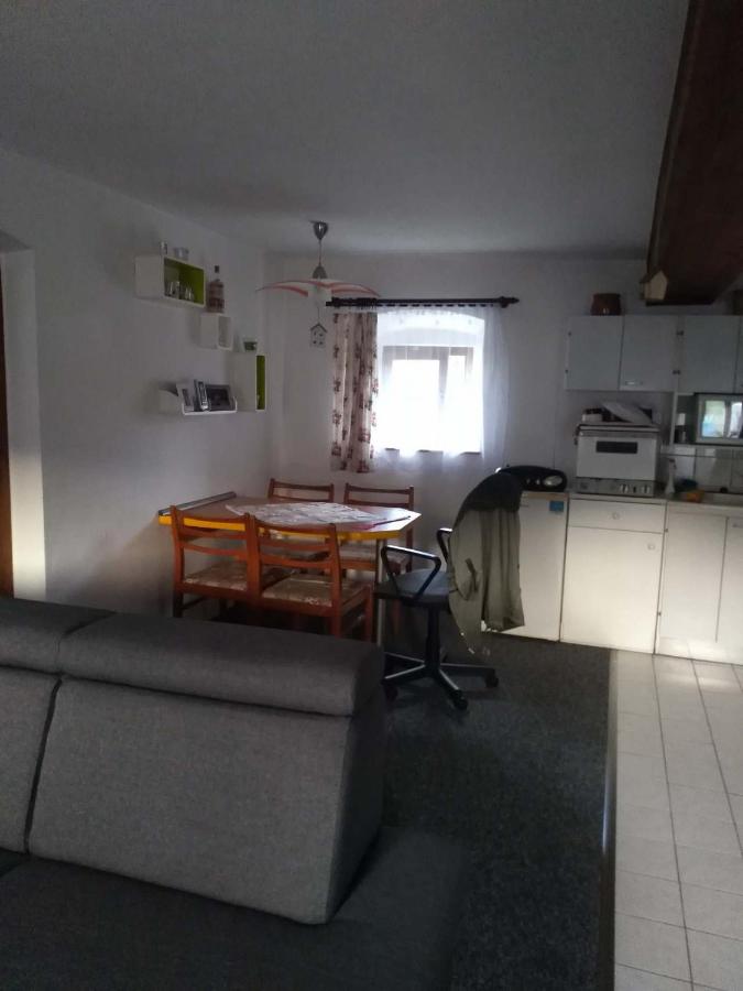 Chalupa u dvou lip - B&B Dobršín