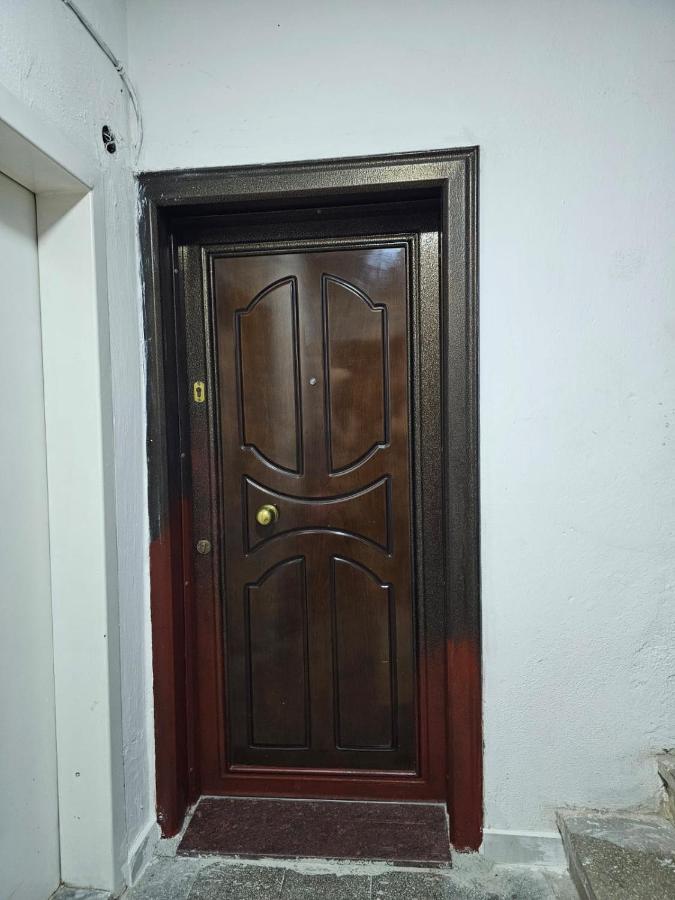 Main Studio 4 - B&B Tirana