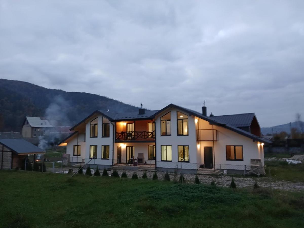 Privat-Villa-Котедж - Chambres d’hôtes