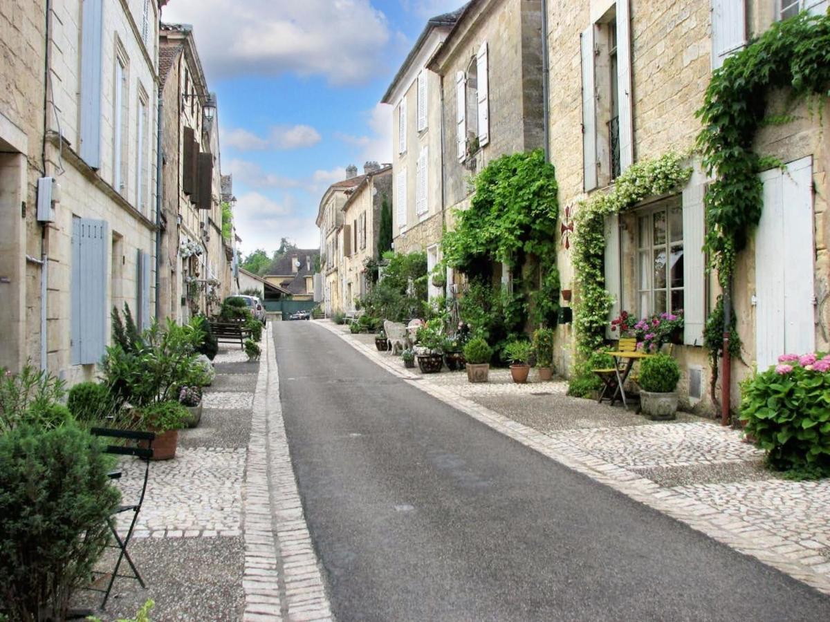 Studio confortable près de Beaumont-du-Périgord, 60 m², cheminée - B&B