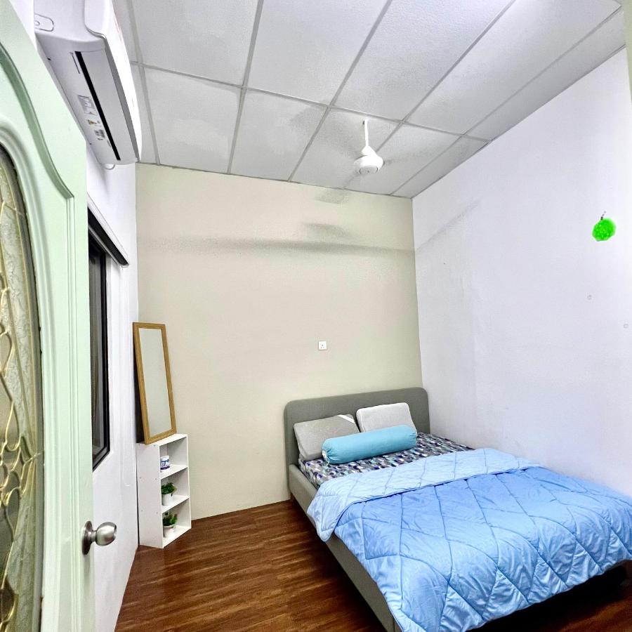 Queen Room with Balcony