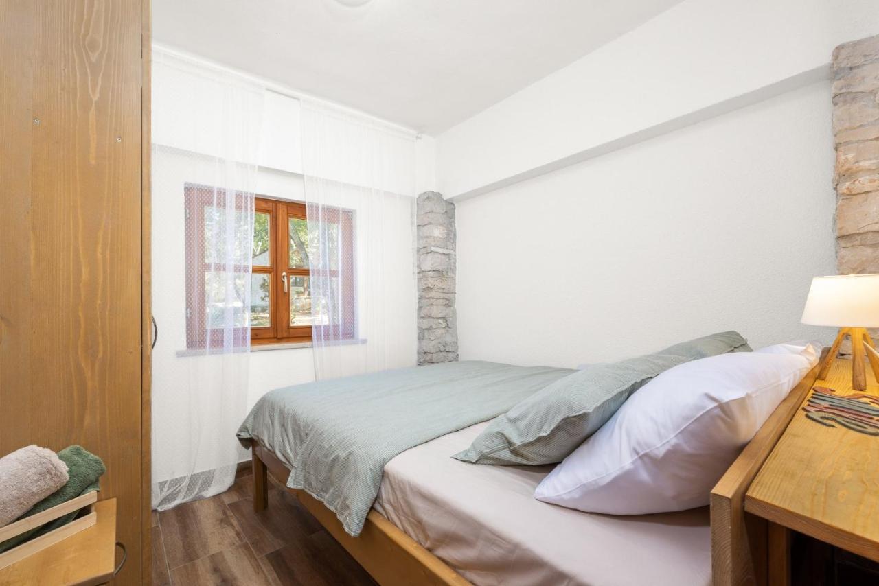 Apartment mit 2 Schlafzimmern und Terrasse