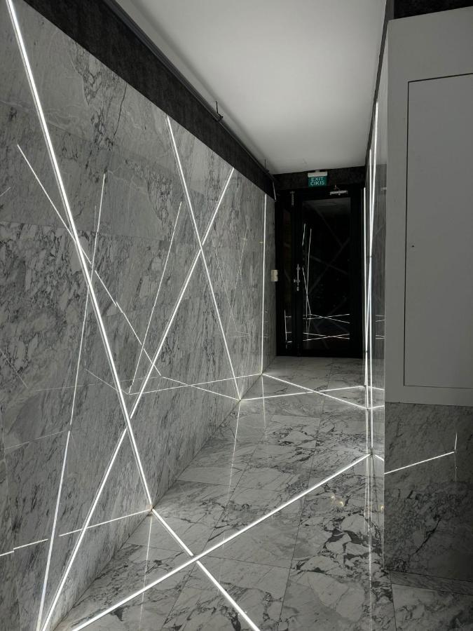 The Business Class Suit Karakoy - B&B