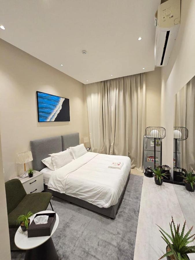 LP50-5 - Stylish Studio with Smart Entry in Al Yasmin - B&B