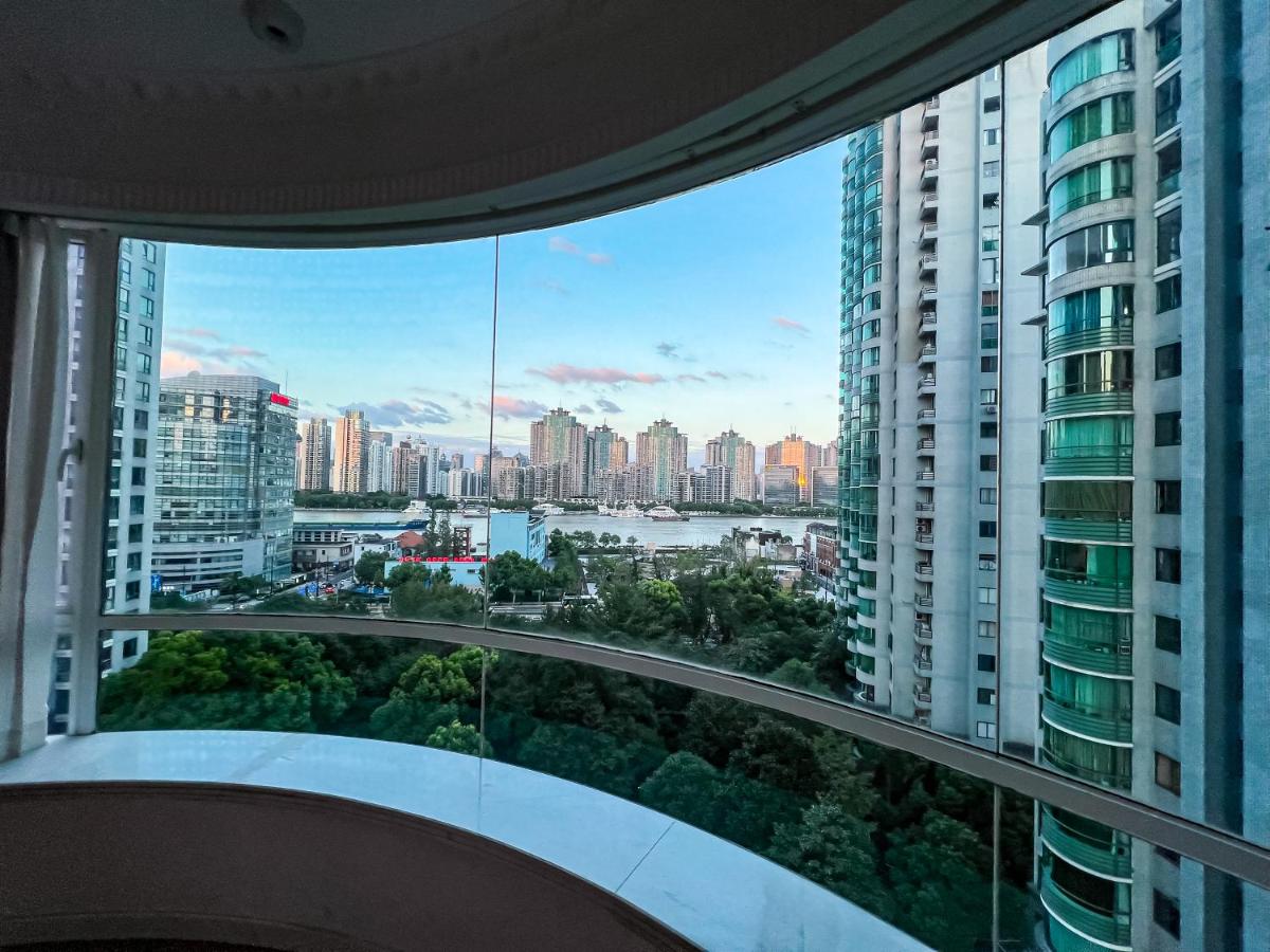 Eastern Hub - Bund Branch Simply Luxurious 4 King Beds, Big French Windows with Bund Views - Ferienwohnung Shanghai