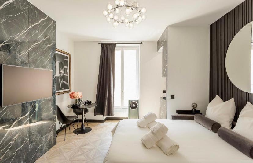 C3 Charming Getaway in 7th, Steps from Eiffel Tower - B&B Parigi