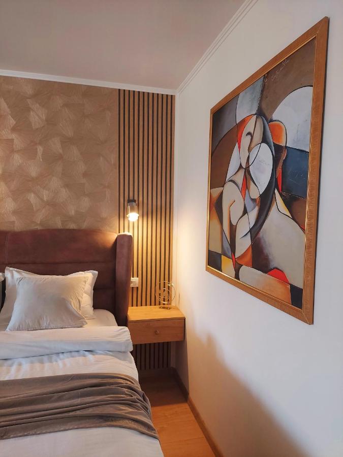 ALDIRA Joy Arena Nationala - B&B Bucarest