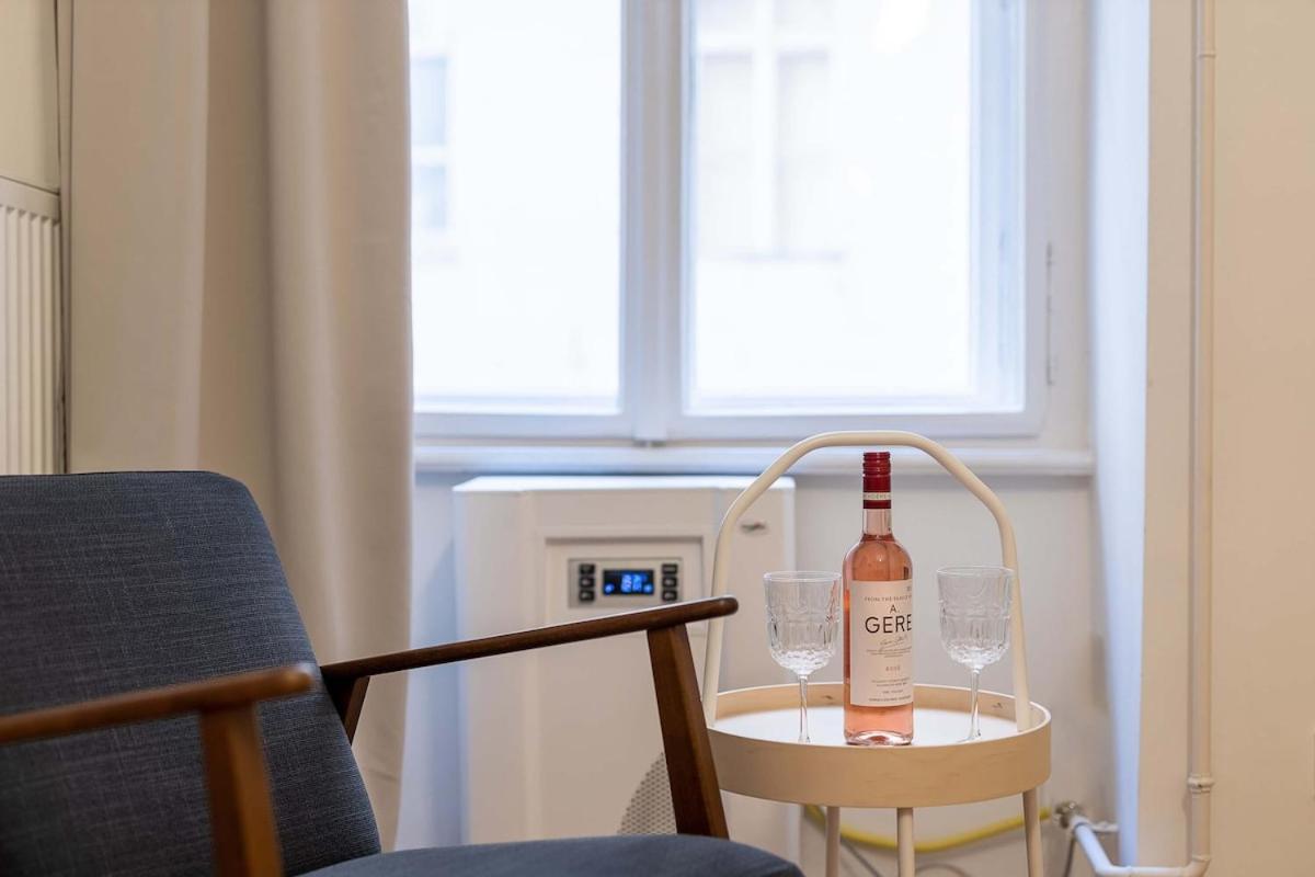 Hanna Lovely two bedrooms apartment - Bed and Breakfast Boedapest