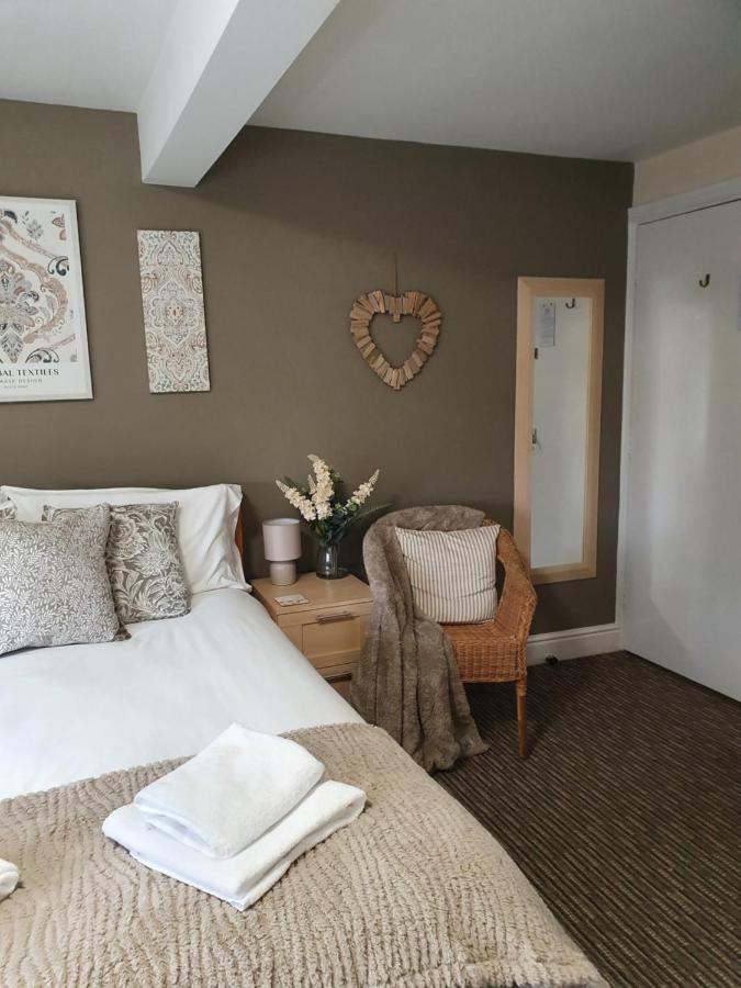 Camera Familiare con Bagno Privato