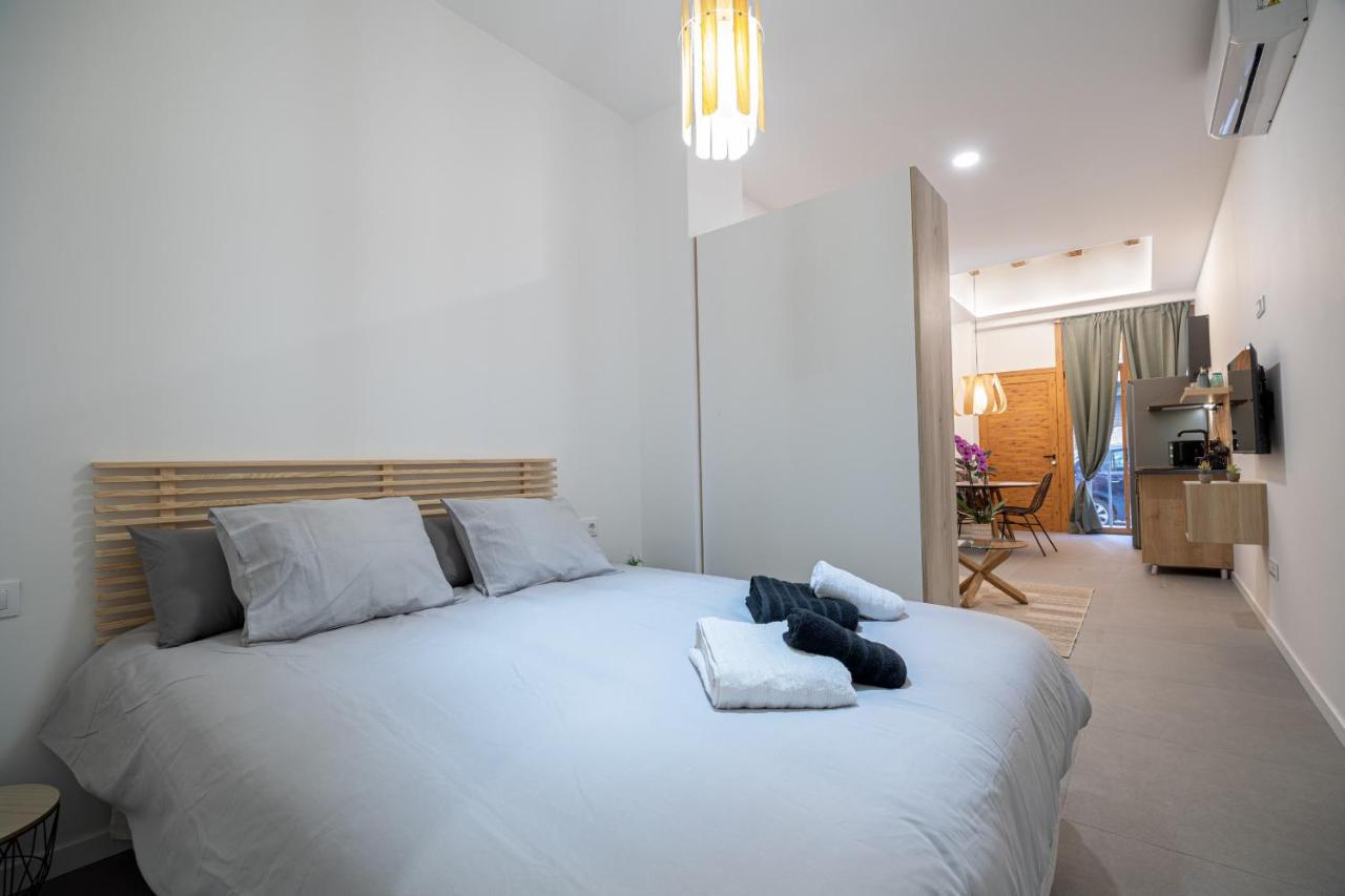 ESC - Loft Valencia Cómodos y espaciosos estudios cercanos a estación Joaquín Sorolla - B&B Valencia