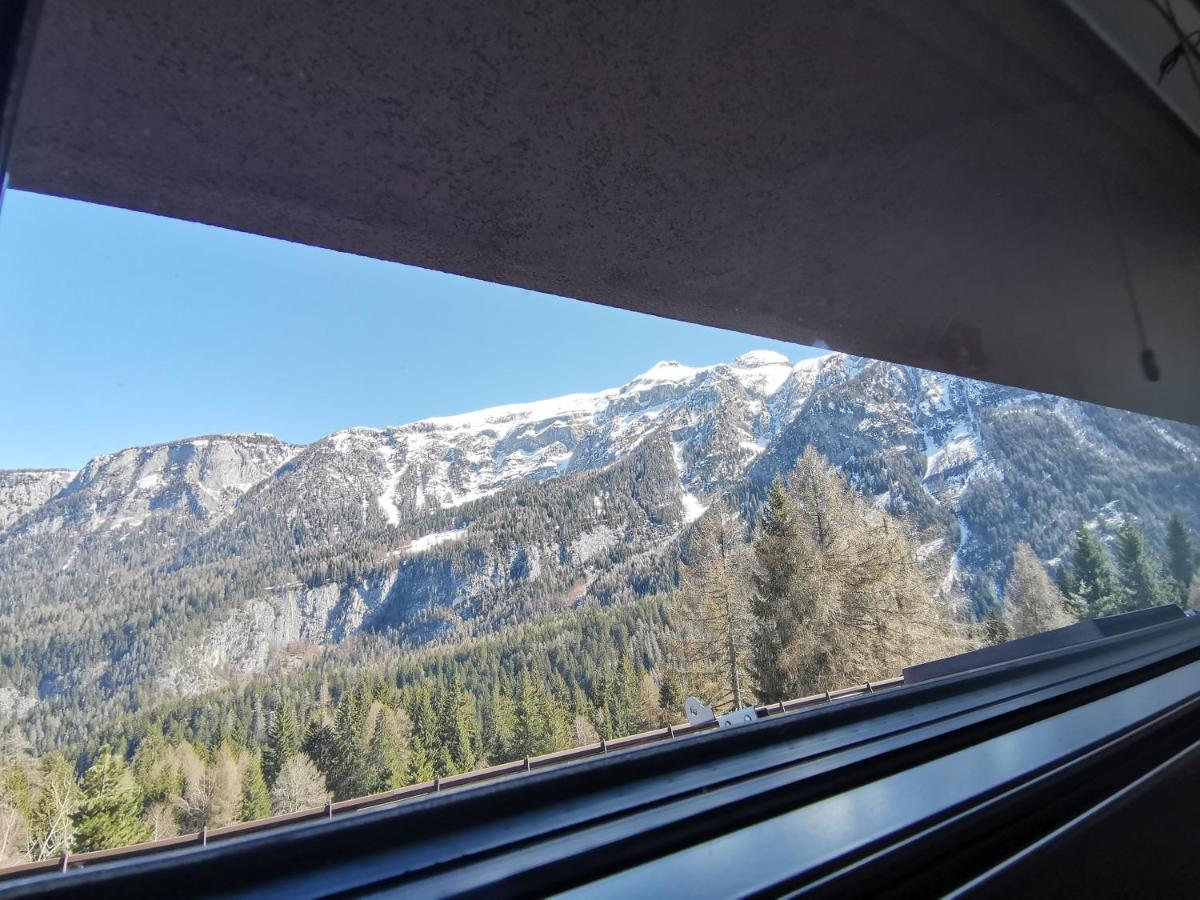 Appartamento I Larici direttamente sulla pista a Folgarida - B&B Folgarida