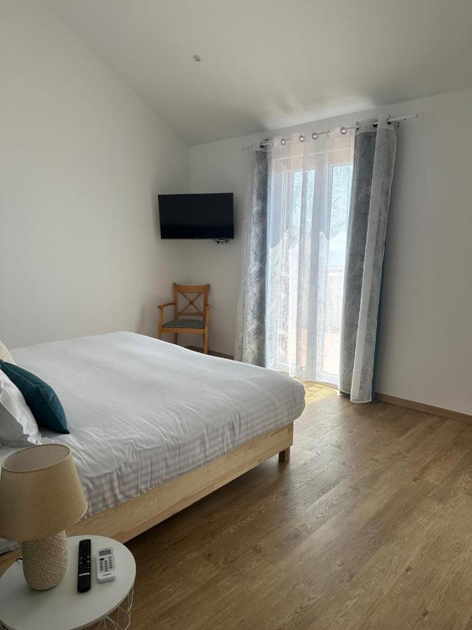 Deluxe Doppel-/Zweibettzimmer mit Meerblick