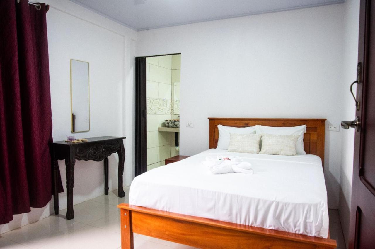 House in the heart of La Fortuna - B&B