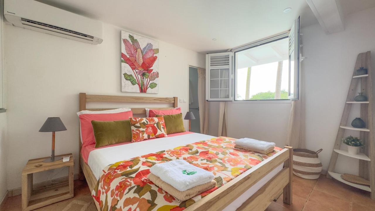 Apartamento con vistas a la piscina