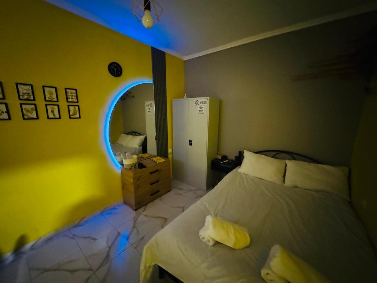 Yellow home Κίτρινο Σπίτι - myHomee - B&B