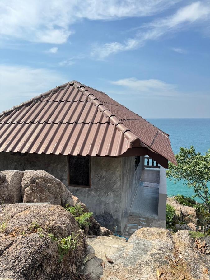 Bungalow with Sea View