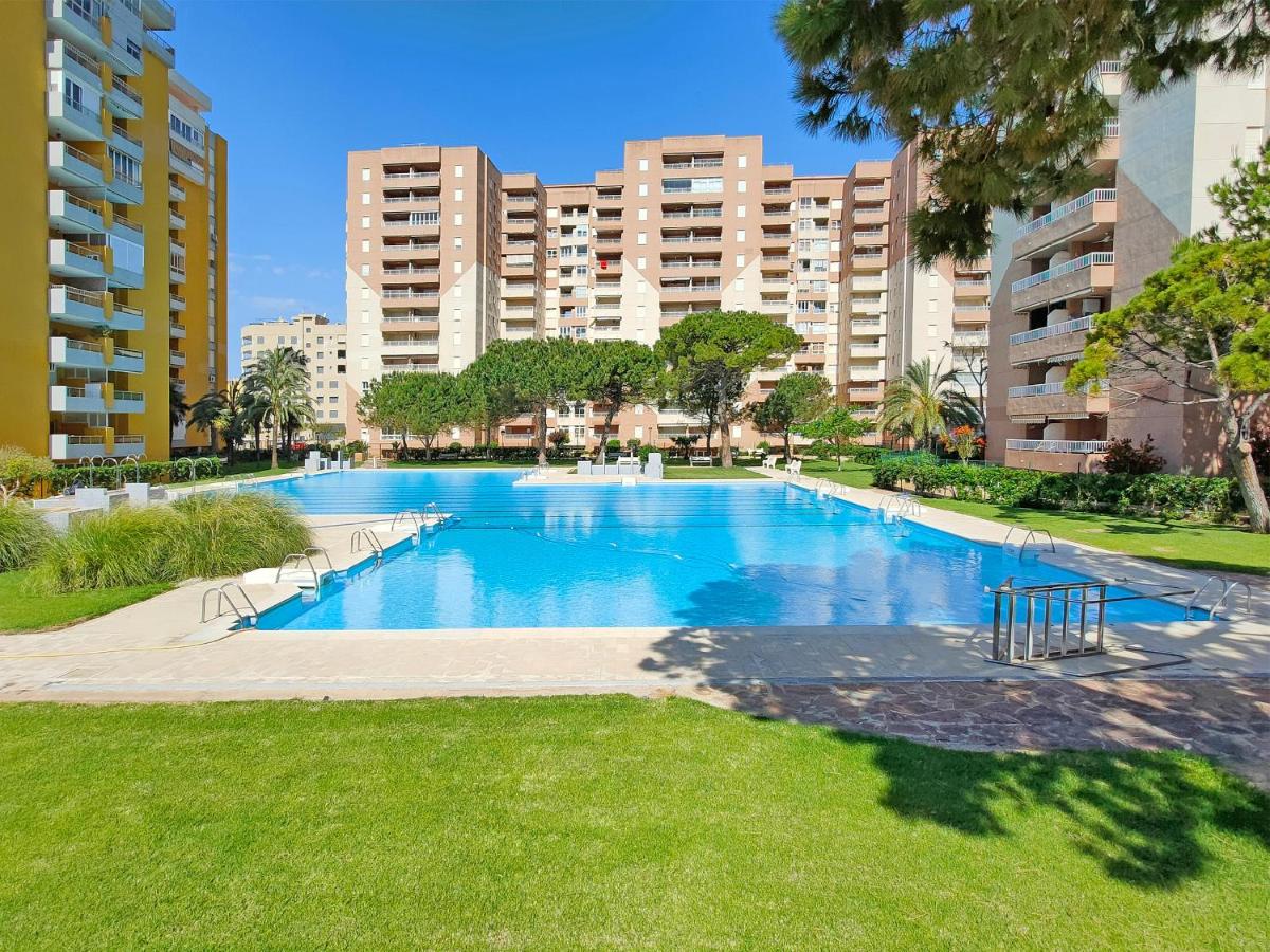 Global Properties, Apartamento de 3 habitaciones en urbanizacion cerca del mar - Bed and Breakfast Canet d'En Berenguer