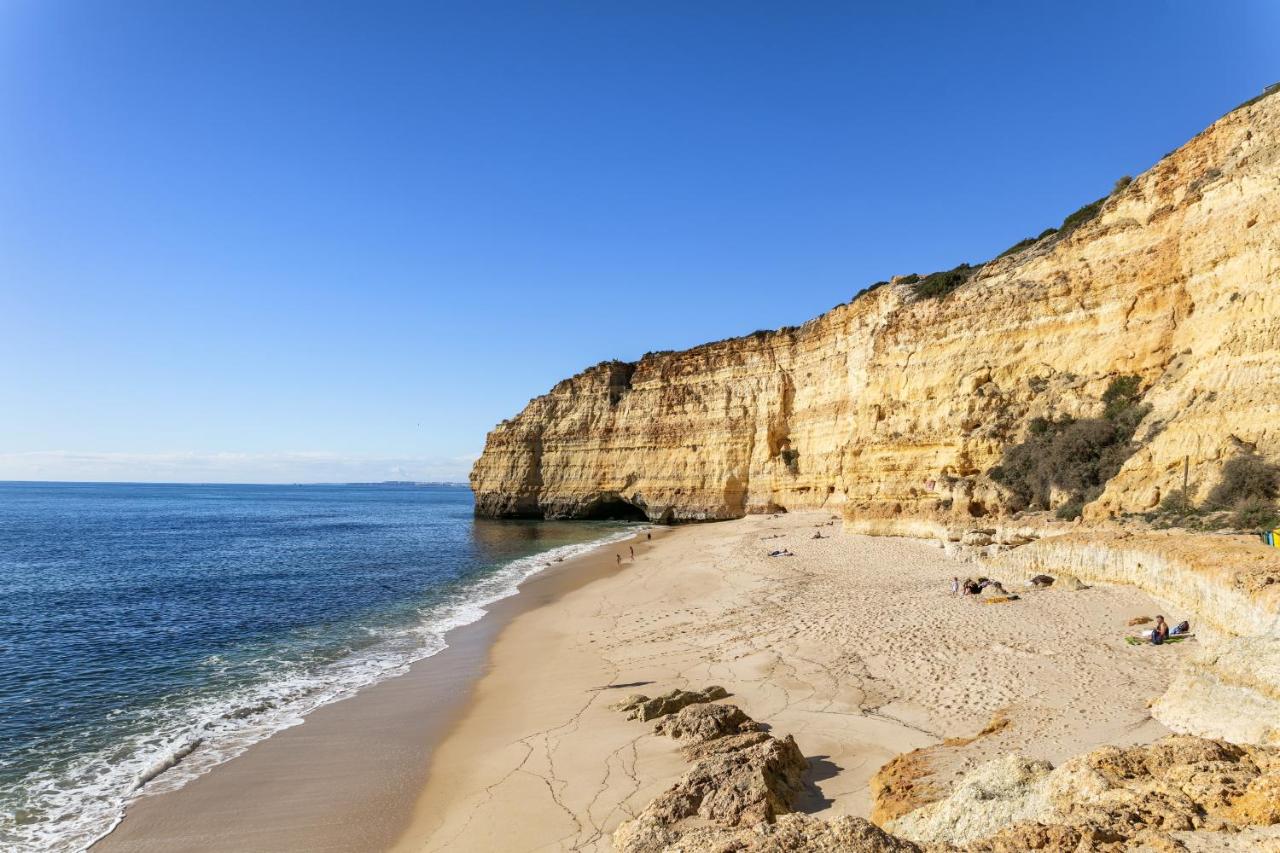 Modern seaview beach apartment nr 805 - B&B Carvoeiro