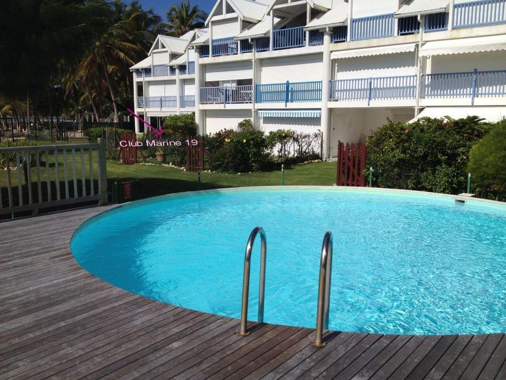 CLUB MARINE 19 - Plage Ste Anne accès direct, vue mer, piscine, parking - Chambres d'hôtes Sainte-Anne