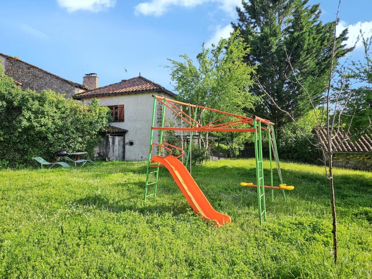 Maison conviviale à Peyrusse le Roc, avec jardin sans vis-à-vis - B&B Peyrusse-le-Roc