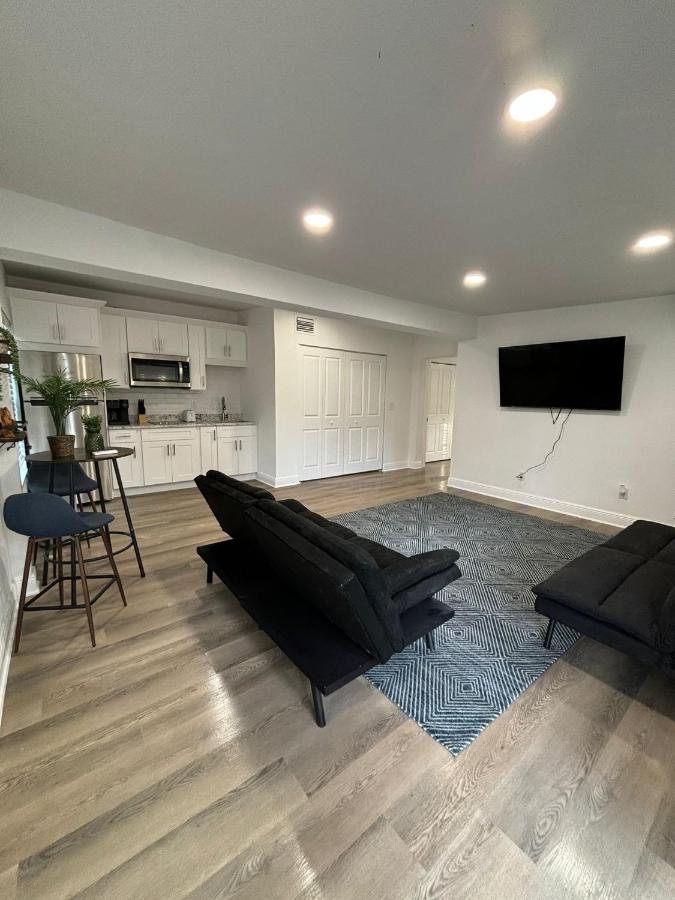 Cozy 1 Bedroom Duplex In Central Tampa - B&B