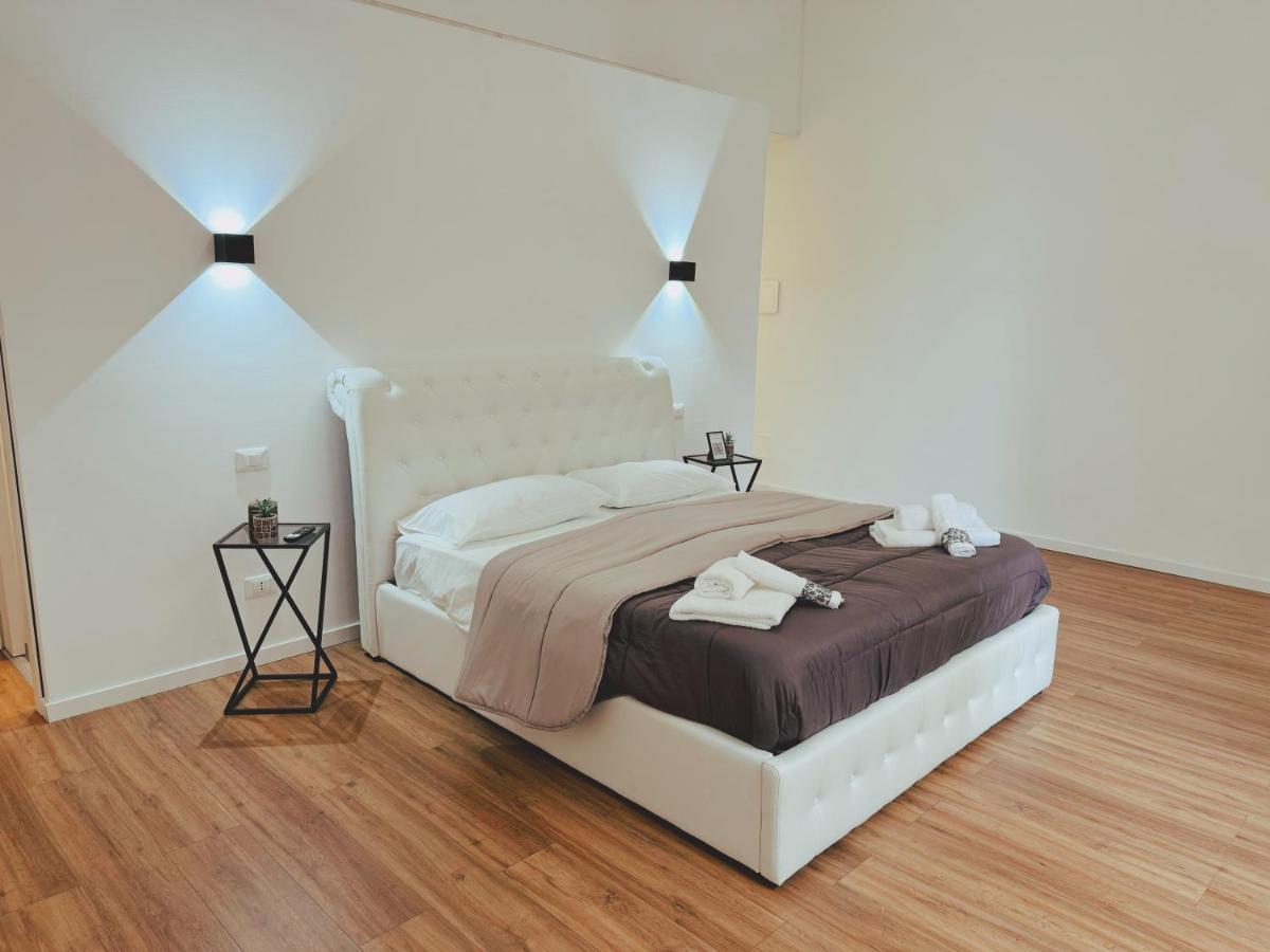 Camera Matrimoniale con Balcone