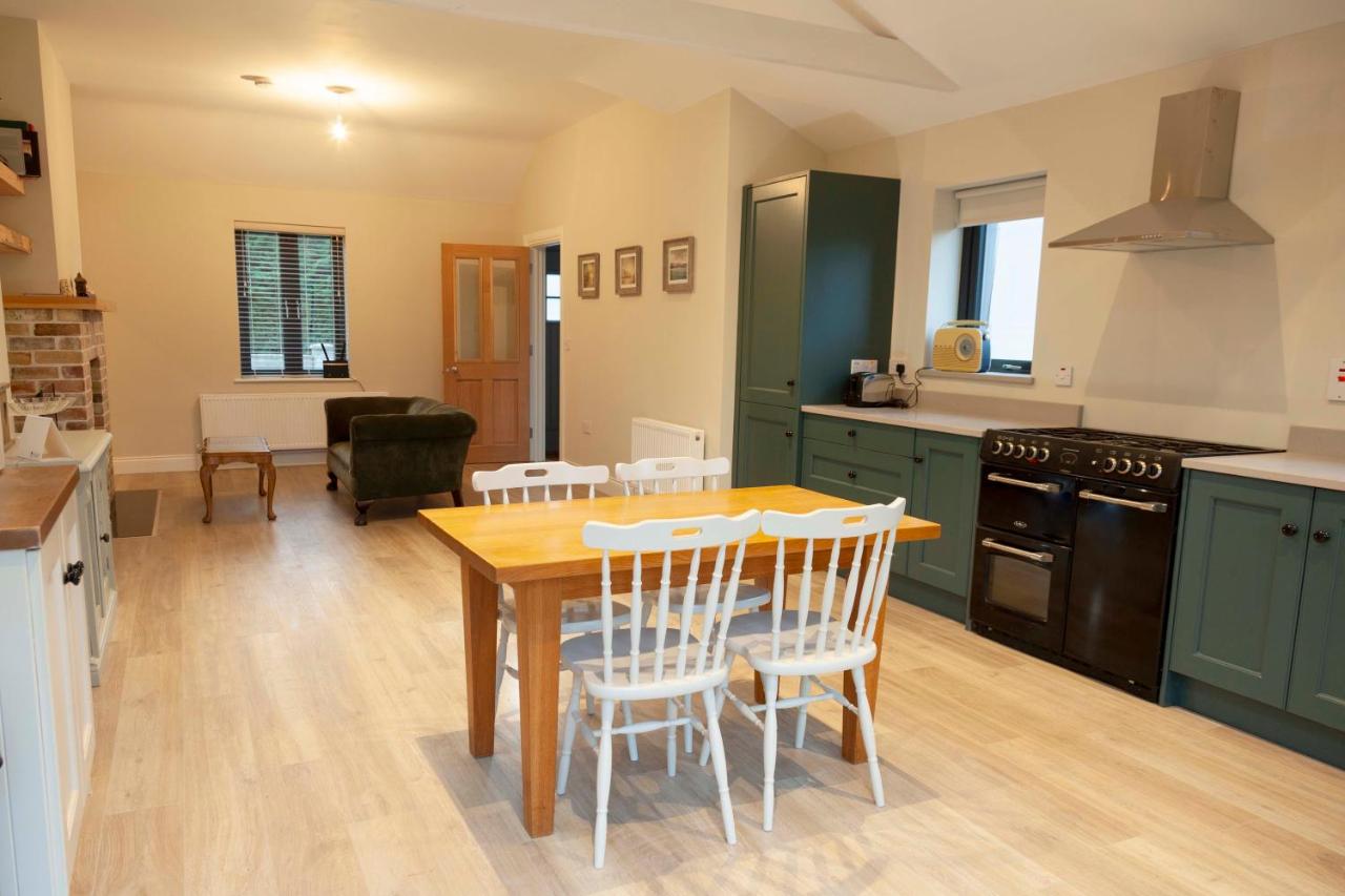 Lavender Cottage - 2 Bedroom Home - B&B Droichead Nua