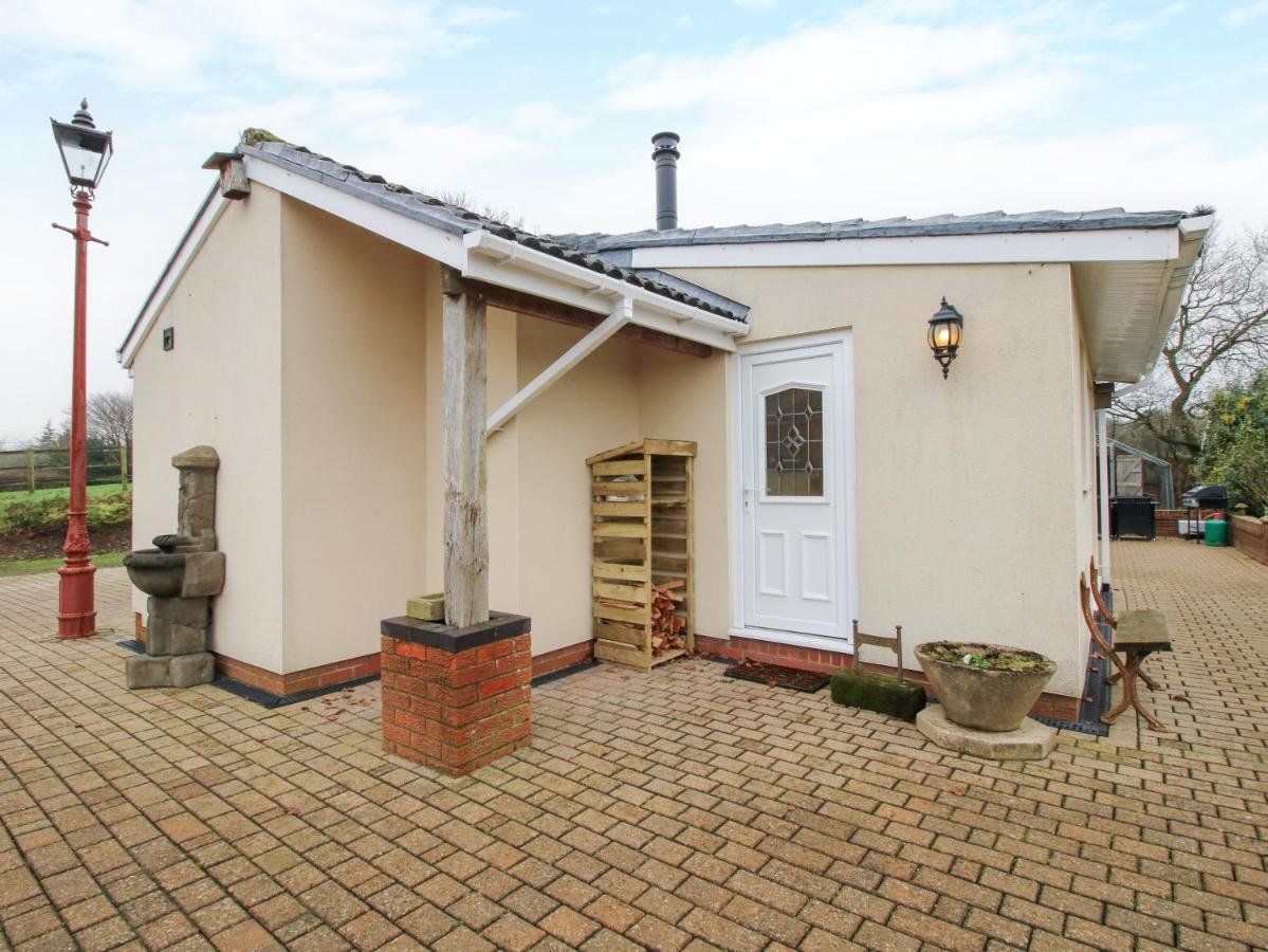 Spitfire Lodge - B&B