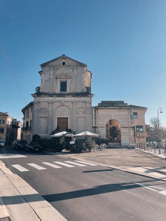 Primavera Al Teatro Romano - B&B Verona