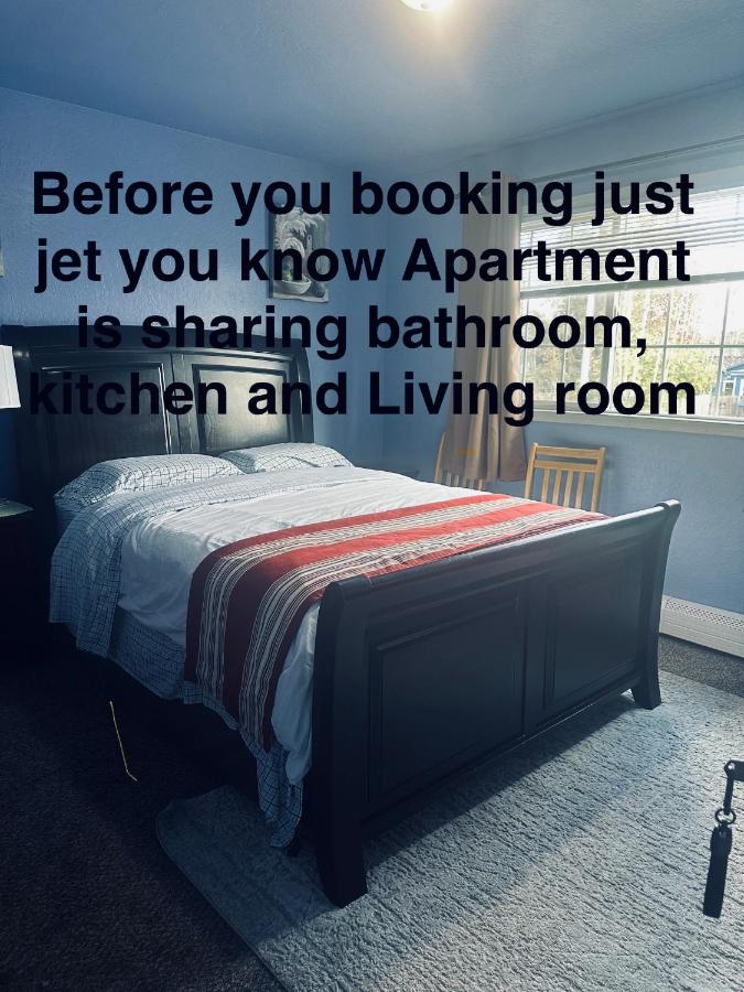 Apartment sharing bathroom 1 - Bed and Breakfast