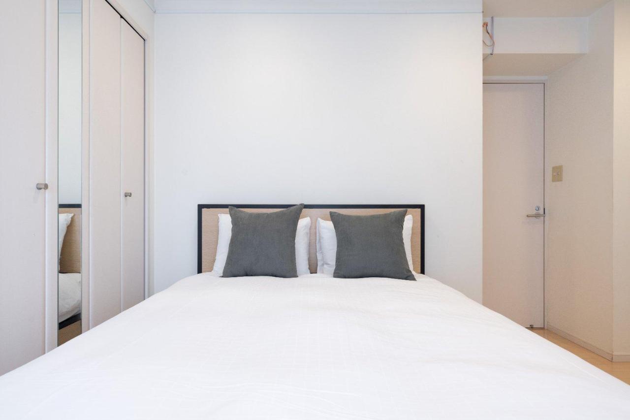 Three-Bedroom Apartment with Balcony