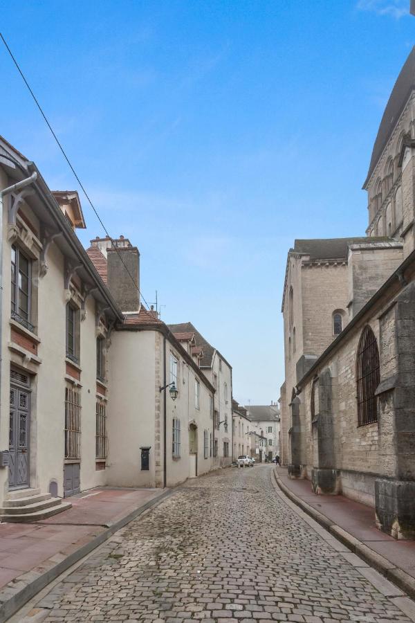 The Purple Courtyard - B&B Beaune