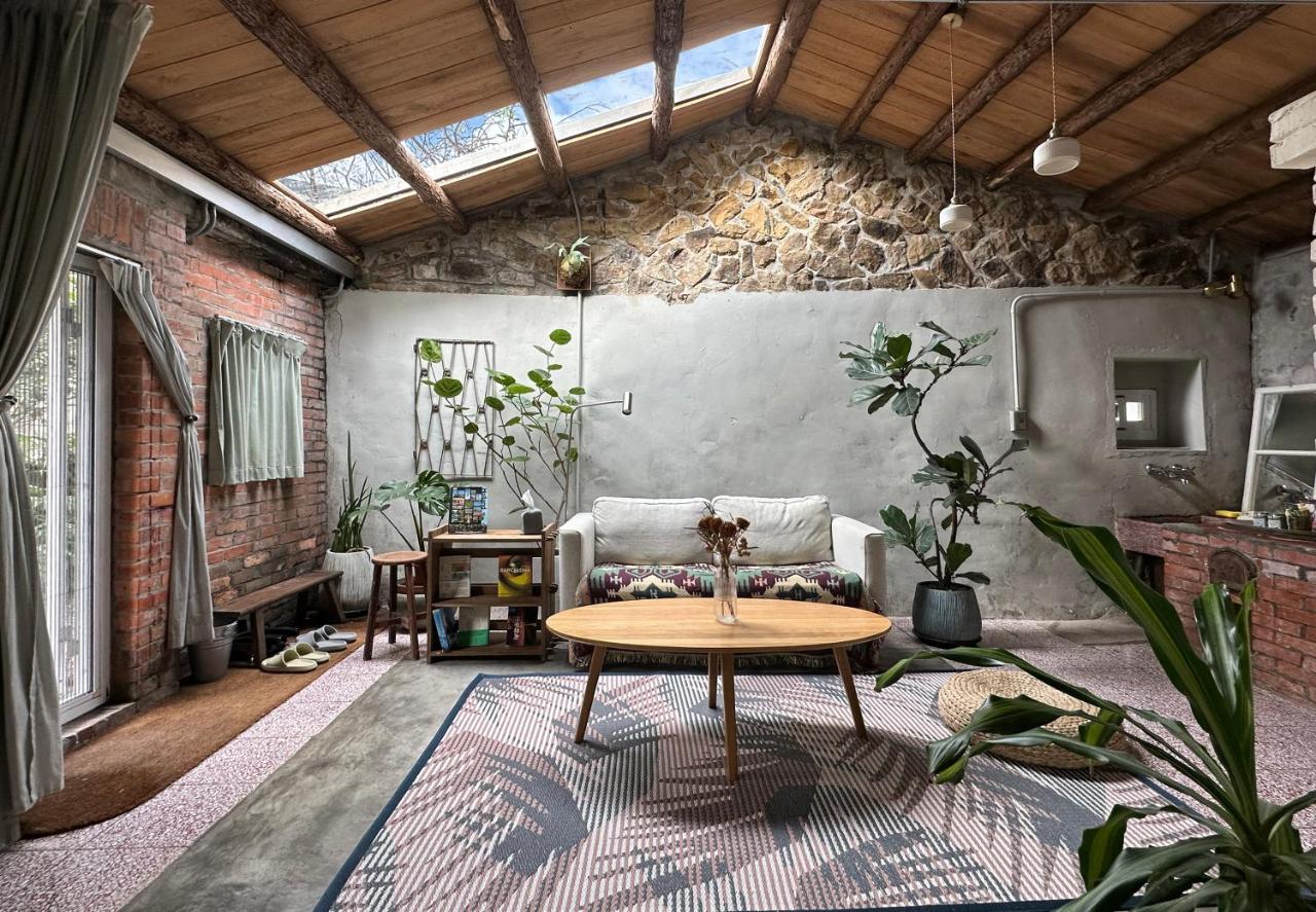 Beacon Yard Jiufen 九份拾光書院 - B&B Jiufen