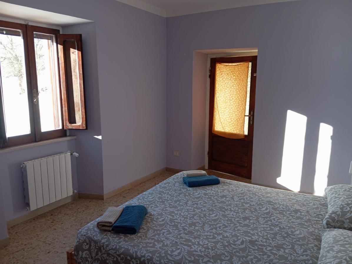 Tweepersoonskamer met een Eigen Externe Badkamer