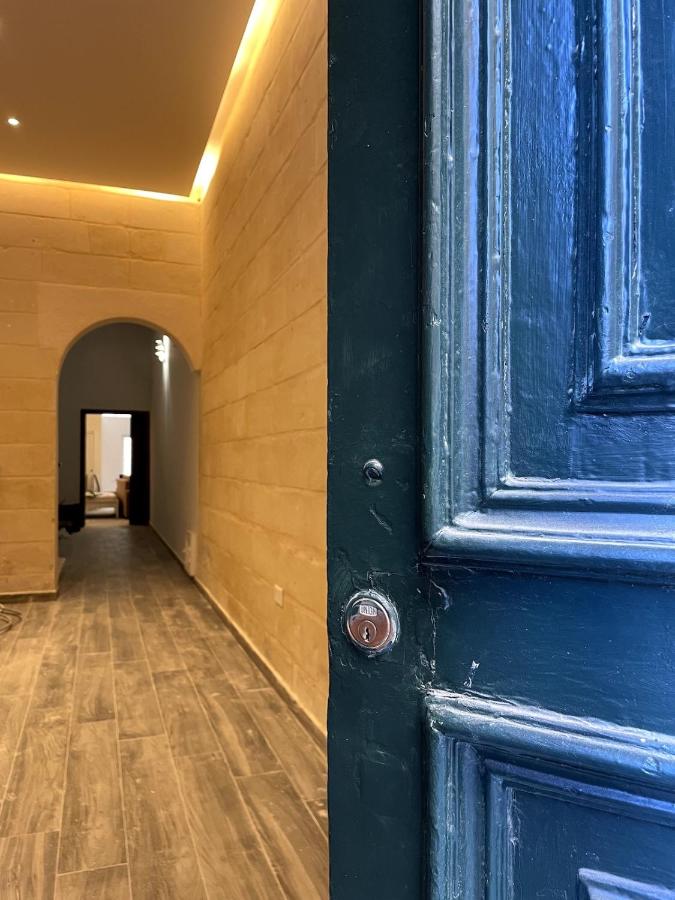 The Old Mint House sleeps 15 - Ferienwohnung Valletta