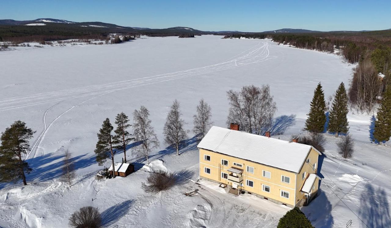 Napapiirin Eräkartano - B&B