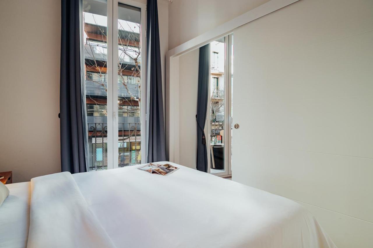 Apartamento de 2 dormitorios con balcón
