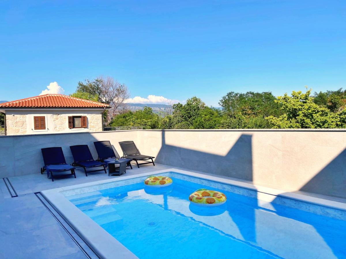 Apartment Bonum with Private Pool - B&B Šilo