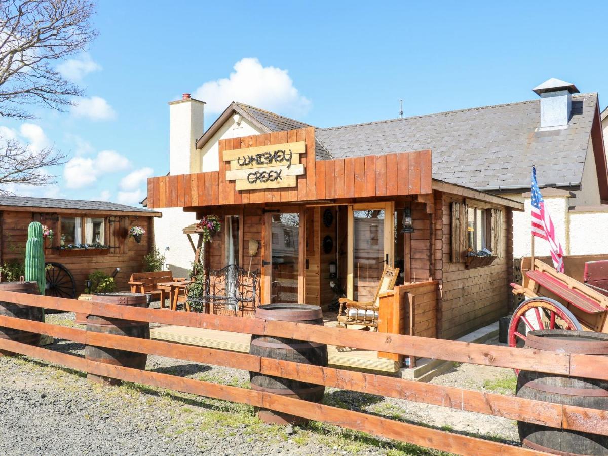 Whiskey Creek Cabin - B&B