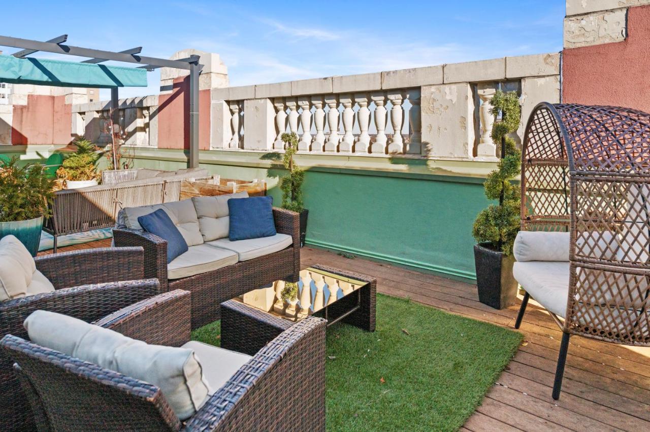 Downtown Louisville-Ideal Central Location- Rooftop Patio-Free Parking - B&B Louisville
