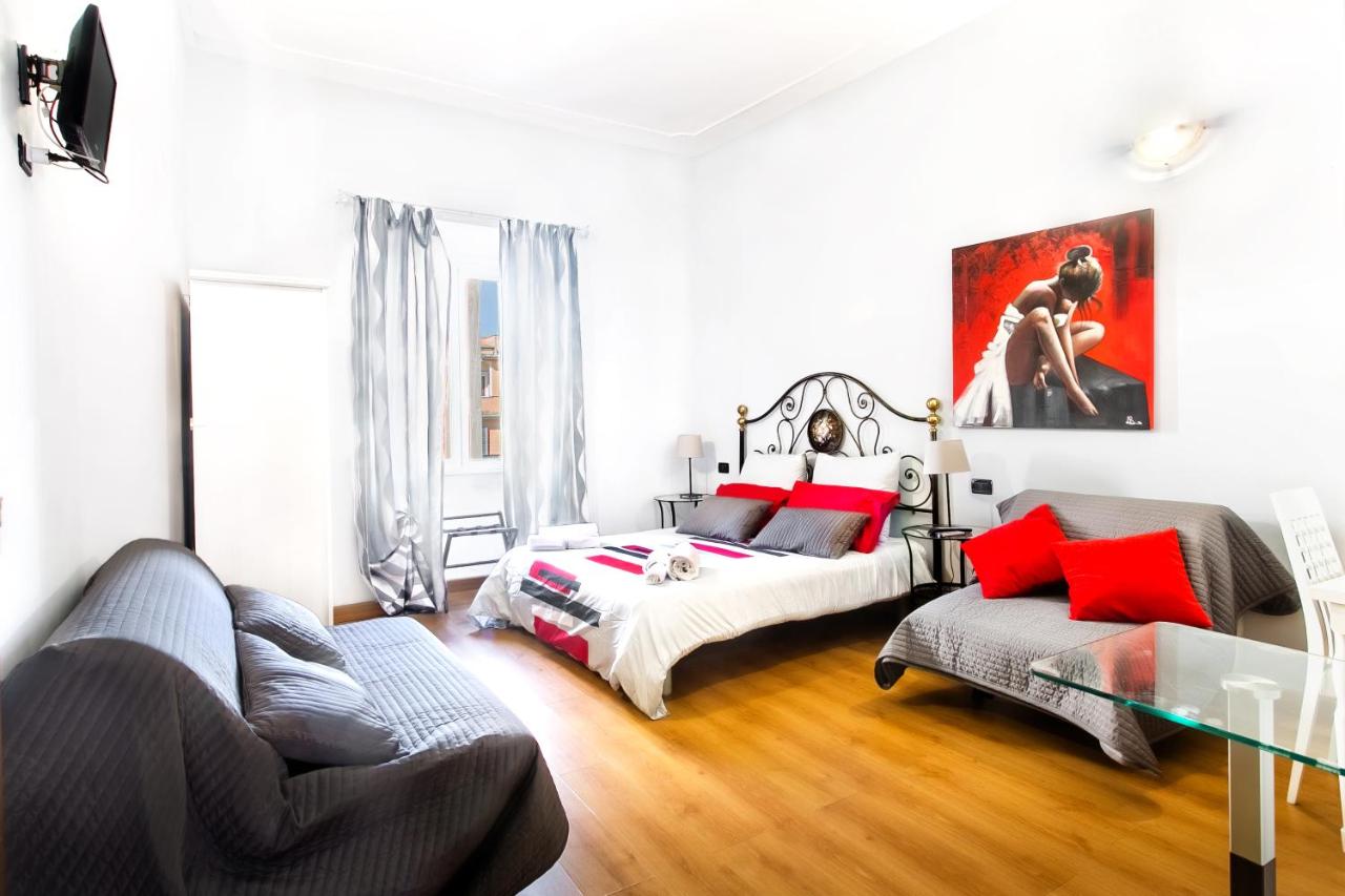 Day by Day di Ghor - B&B Roma