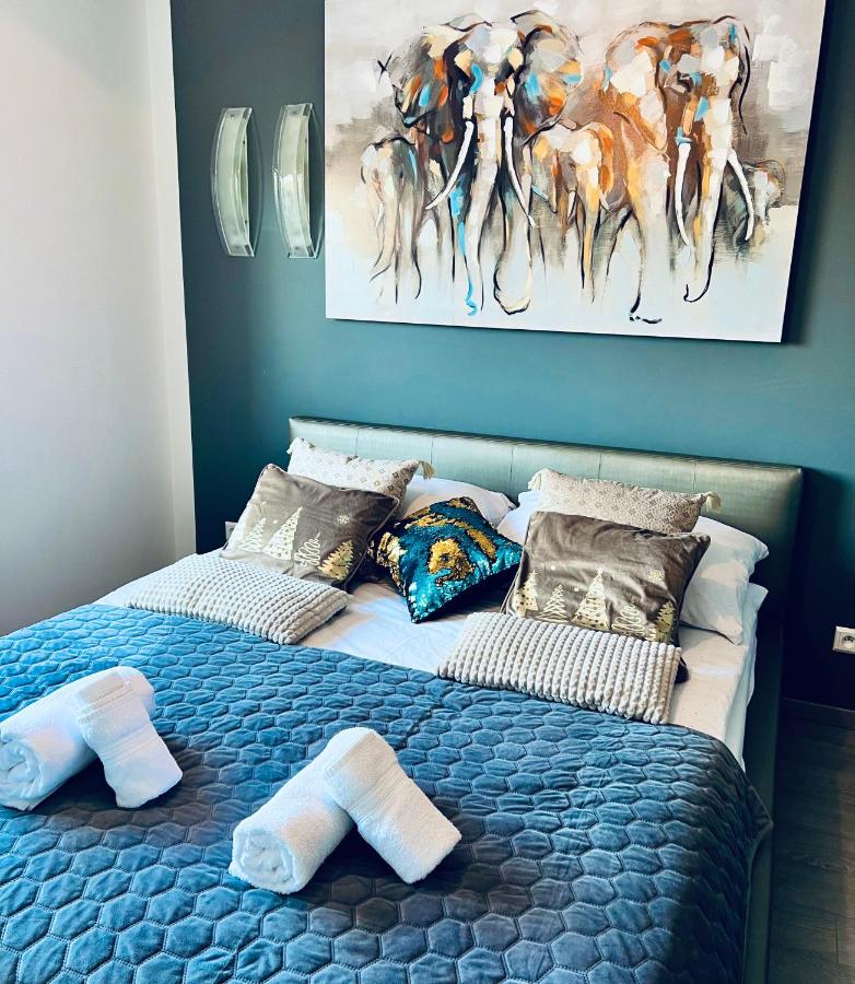 Apartament Solna 38 centrum miasta z podziemnym garażem - Ferienwohnung Kielce