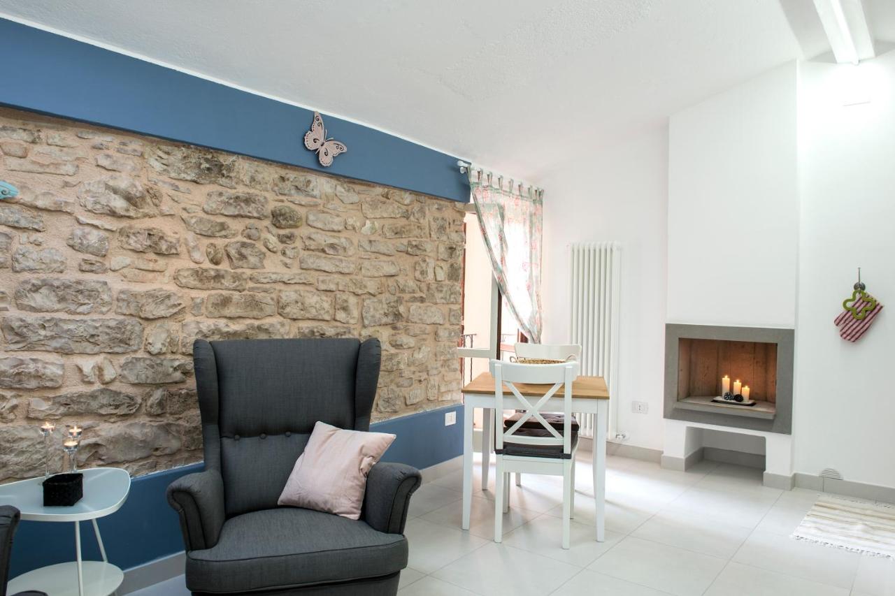 One-Bedroom Apartment-Via Borgo San Sisto II n.4