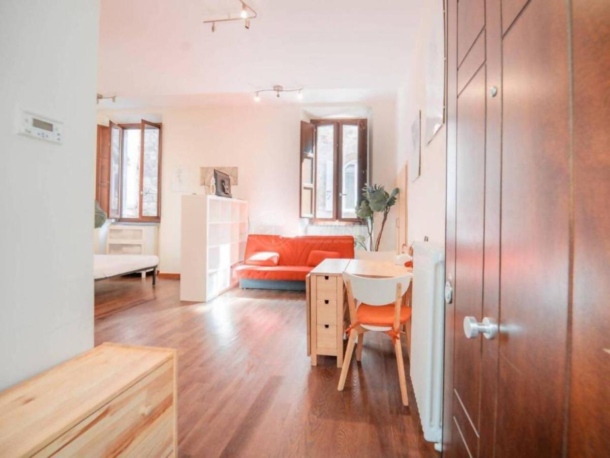 casa nel centro storico viterbo fornito di tutto - Chambres d'hôtes Viterbe