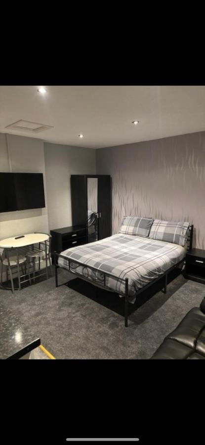 Studio -Flat 4