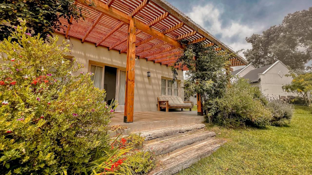 Casa Luca - Casa En Barrio Privado San Benito, Chapadmalal Para 6 PAX Con Pileta - Hola Sur - B&B Mar del Plata