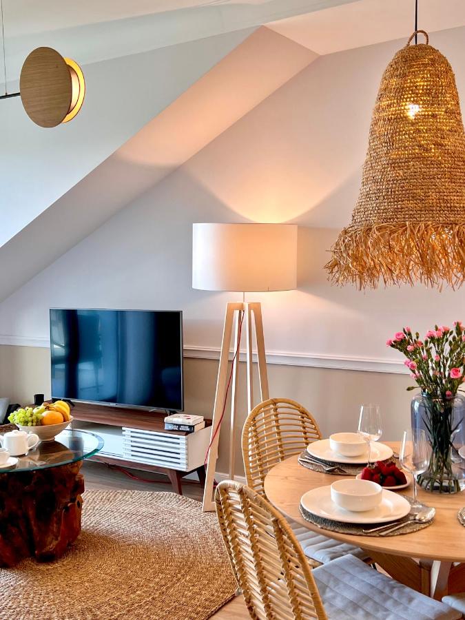 Rezydencja Niechorze MORSKIE WIDOKI 313 z Basenem i SPA - 5D Apartments - Chambres d'hôtes Niechorze